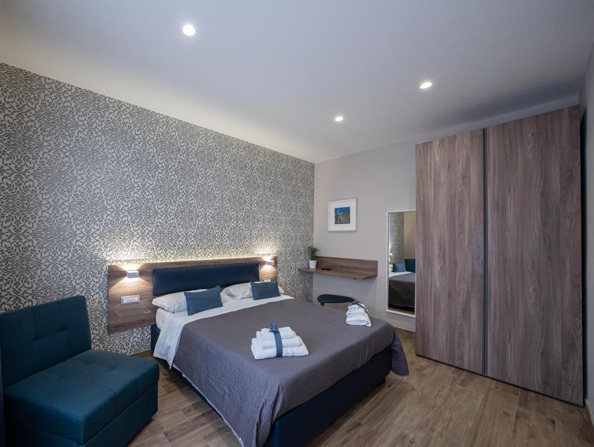 Famalu Apartments Napoli Eksteriør bilde