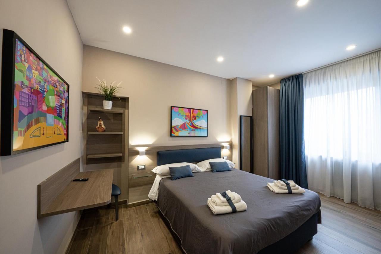 Famalu Apartments Napoli Eksteriør bilde