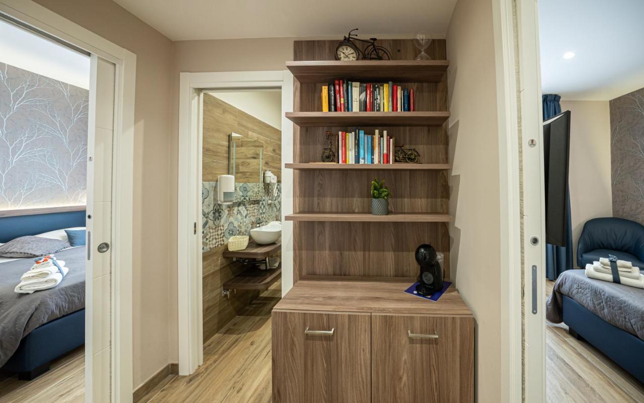 Famalu Apartments Napoli Eksteriør bilde