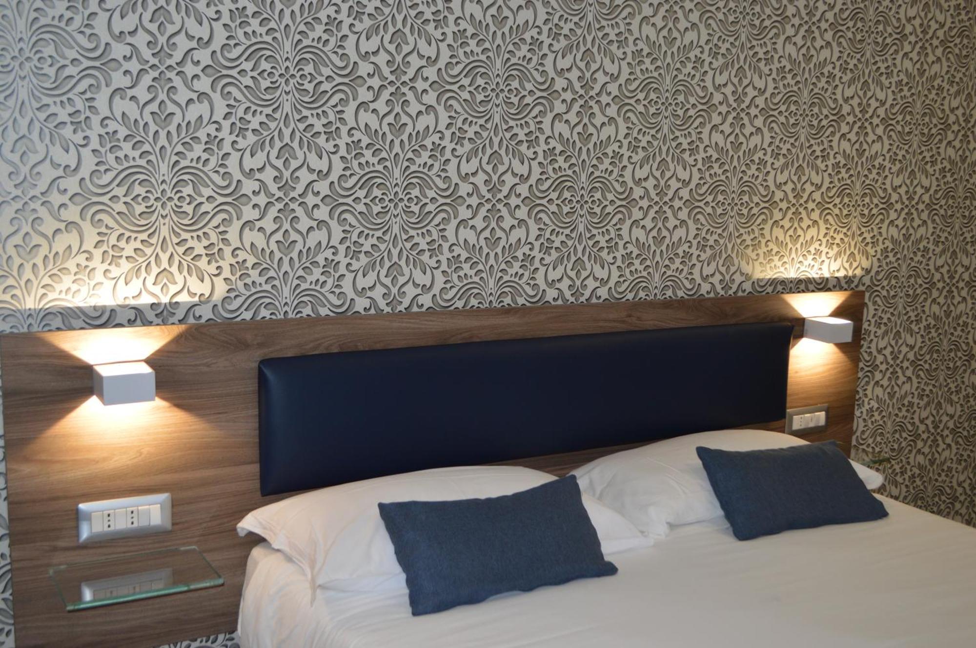 Famalu Apartments Napoli Eksteriør bilde
