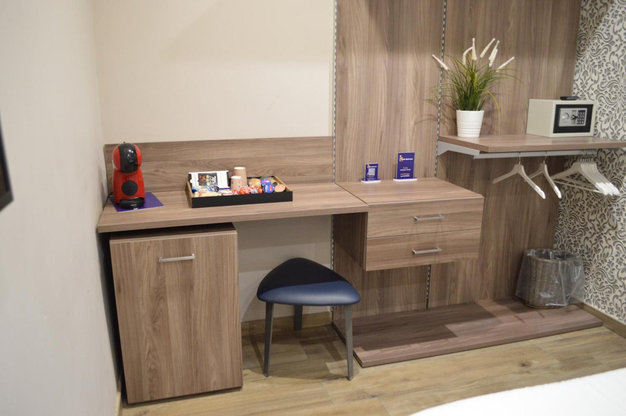 Famalu Apartments Napoli Eksteriør bilde