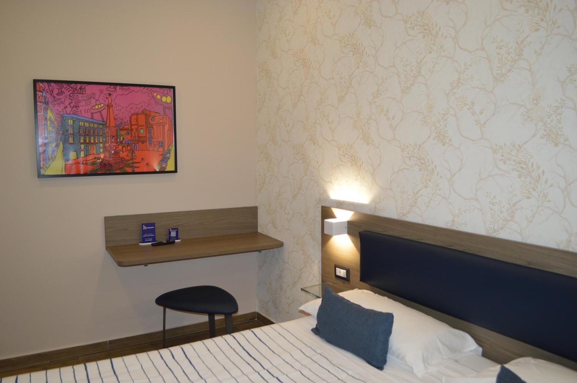 Famalu Apartments Napoli Eksteriør bilde